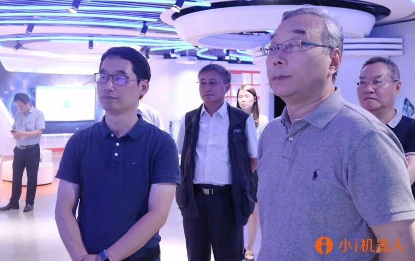 【合作伙伴】上海政協副主席王志雄一行赴小i機器人考察交流