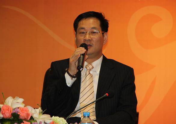 公司總裁袁維鋼出席浙江省股權(quán)投資行業(yè)協(xié)會(huì)成立儀式 公司總裁袁維鋼出席浙江省股權(quán)投資行業(yè)協(xié)會(huì)成立儀式